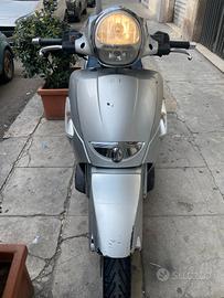 Ricambi Aprilia Scarabeo ligth 250