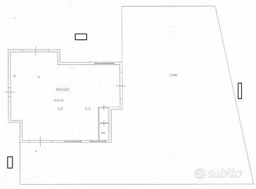 Immobile di 1131 m² con 2 locali a Riposto