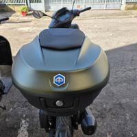 Bauletto kit completo nuovo Beverly 300 s hpe 2026