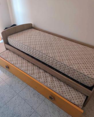 lettini per cameretta  con materassi inclusi. 