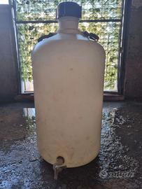 Fusto plastica con rubinetto - vino/olio/acqua