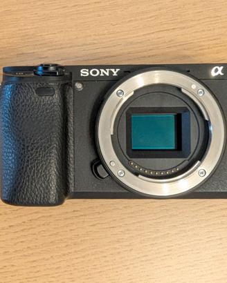 Sony a6300 + 3 batterie