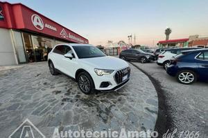 AUDI Q3 35 TDI quattro S tronic S line edition