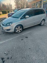 ZAFIRA 7 POSTI COME NUOVA