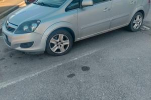 ZAFIRA 7 POSTI COME NUOVA