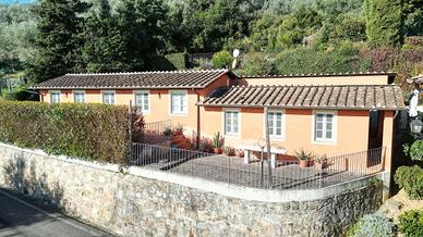 Casale a Lucca