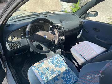 Fiat strada pickup