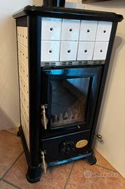 Stufa a legna La Nordica Dorella L8 con maiolica