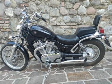 SUZUKI VS 600 GL ISCRITTA ASI