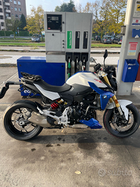 BMW F900R con tutti i pacchetti più Valige Bmw