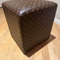 Pouff stile Louis Vuitton