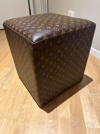 Pouff stile Louis Vuitton