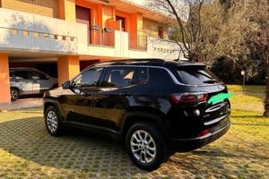 NUOVA JEEP® COMPASS e-HYBRID PLUG-IN 4 e