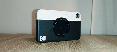 Fotocamera digitale KODAK a stampa istantanea