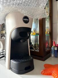 Macchina caffè Lavazza Tiny A modo Mio