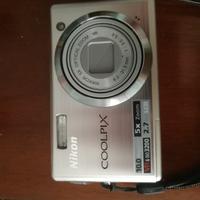 fotocamera digitale Nikon Coolpix S560