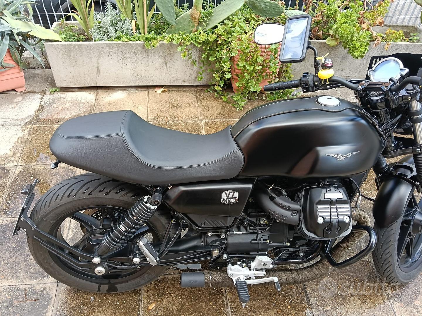 Kit Portatarga Monobraccio kc34 Moto Guzzi V7 850 - Accessori Moto In ...