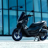 YAMAHA NMAX 125 Icon Black Pronta consegna