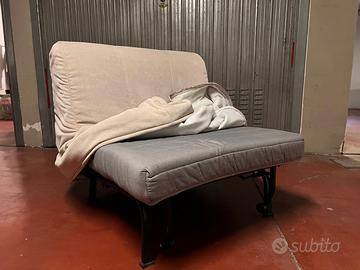 Poltrona Ikea lycksele lovas