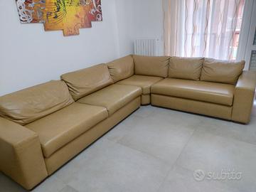 Divano in vera pelle