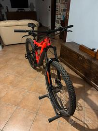 Bicicletta MTB e-bike