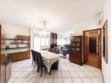 AMPIO 3 LOCALI TRASFORMABILE IN 4 !!!