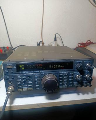 Kenwood TS 450 at  .no yaesu no icom