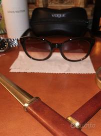 Ottimi occhiali da sole VOGUE