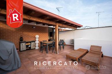 Grazioso appartamento con terrazzo e box auto zona