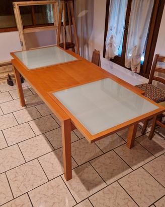 Tavolo allungabile in legno e vetro 