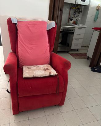 Poltrona sali scendi per anziani