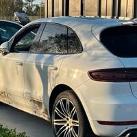 Ricambi porsche macan 2.0 benzina