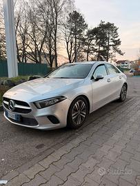Mercedes-Benz Classe A 180d Sedan