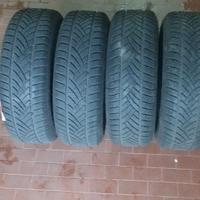 4 gomme invernali con cerchi 215 60 R16