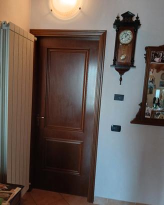 Porte in noce nuove