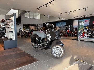 Vespa 300 GTS hpe