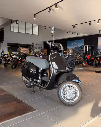 Vespa 300 GTS hpe