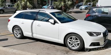 AUDI A4 2.0 TDI 150 CV S TRONIC 