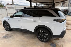 Peugeot 5008 hybrid iva esposta 7posti