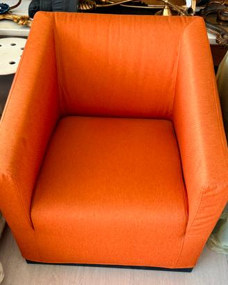 Poltroncina moderna