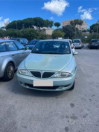 lancia y 1.2   del 2000