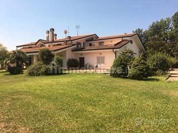 Villa in Cassino, località Sant'Angelo in TH