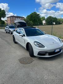 Panamera 4