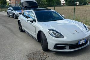 Panamera 4