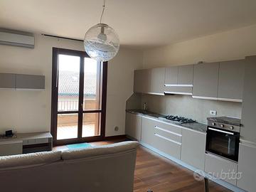 Cavezzo bilocale con posto auto + balcone