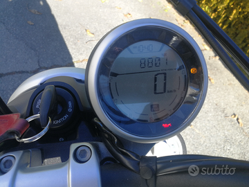 Moto ducati scrambler 800