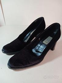 Decolletè in pelle e velluto nero 38,5