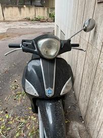 Piaggio Liberty 50 (2011) solo 21.441km