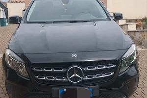 MERCEDES GLA 200d