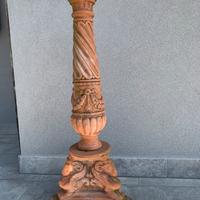 Colonna portavaso antica